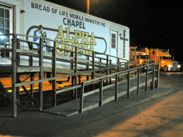 evang-truck-chapel